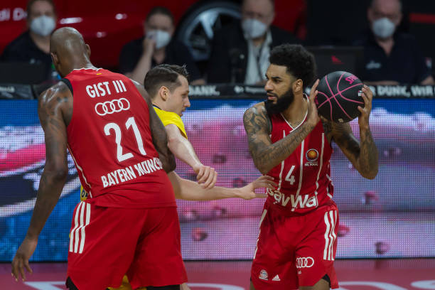 他在比赛中 他在比赛中