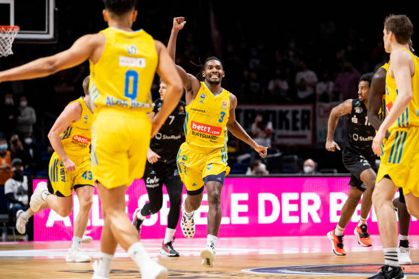 改变以往两 改变以往两